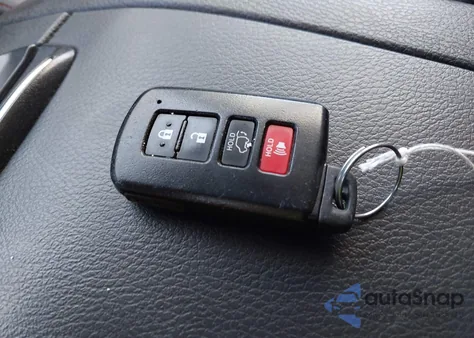 2019 Toyota Highlander Se z USA, uszkodzony, nr VIN 5TDJZRFH6KS934143